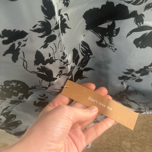 NWT Reformation Parma Silk Dress in Beatriz size L - Picture 7 of 7